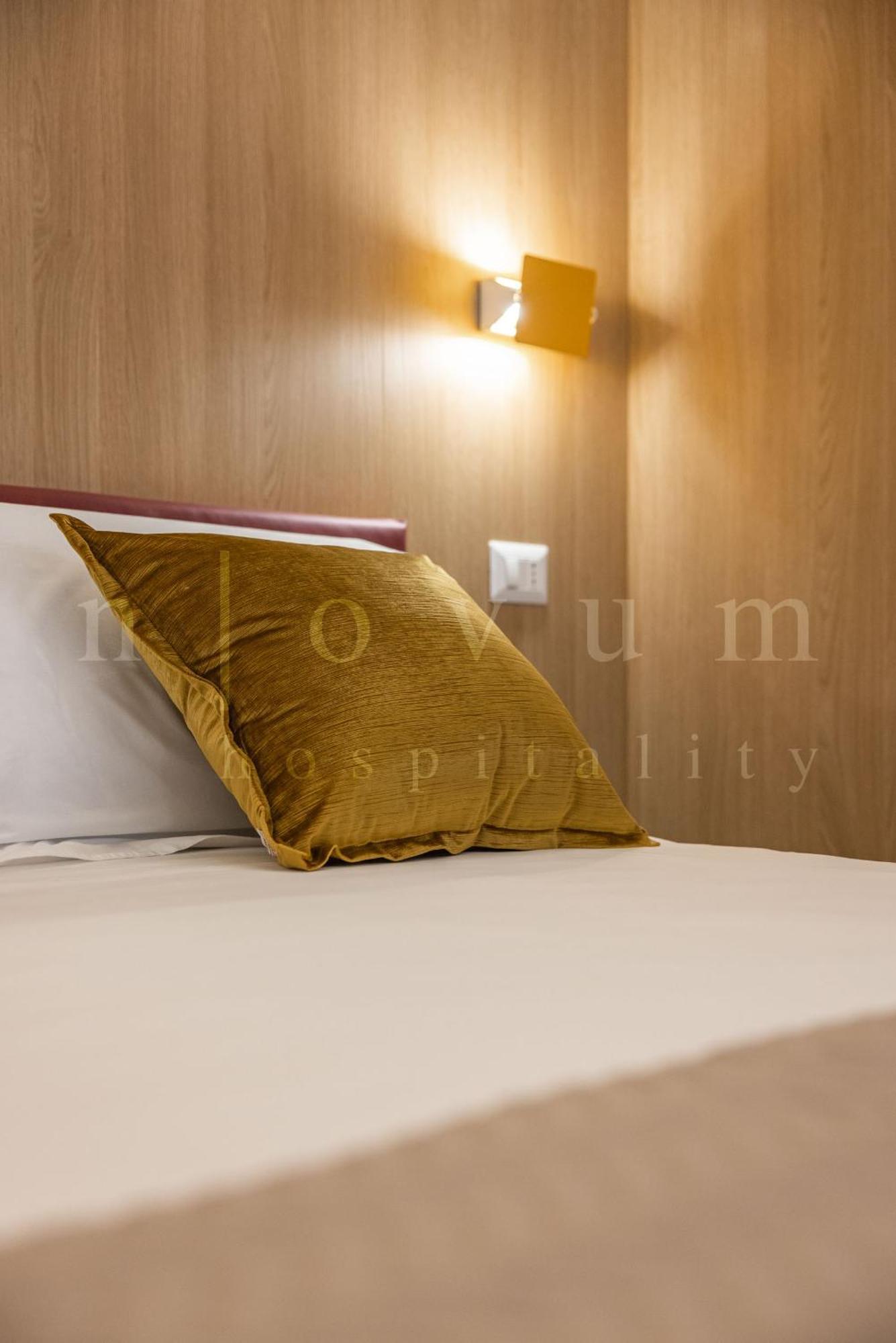 Novum Hospitality Hotel Bari Bagian luar foto